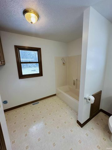 2158 Coveyville Road, Bedford, IN 47421