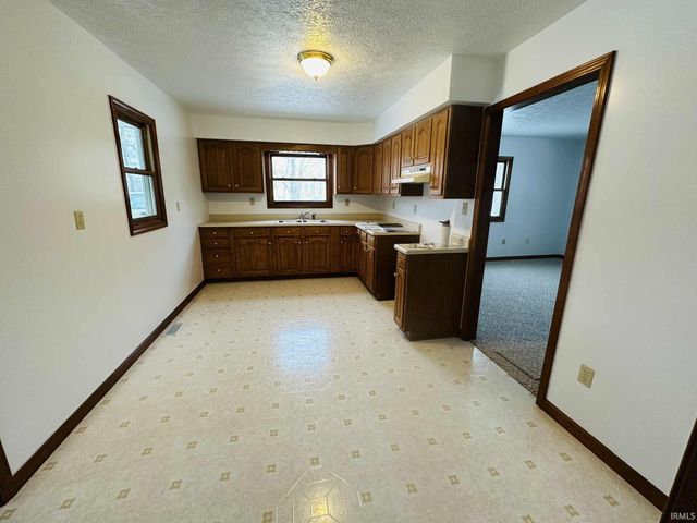 2158 Coveyville Road, Bedford, IN 47421