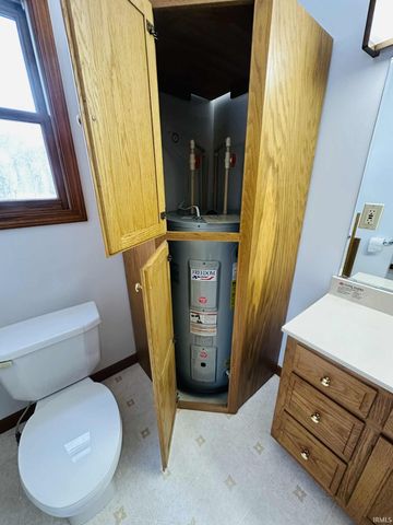 2158 Coveyville Road, Bedford, IN 47421