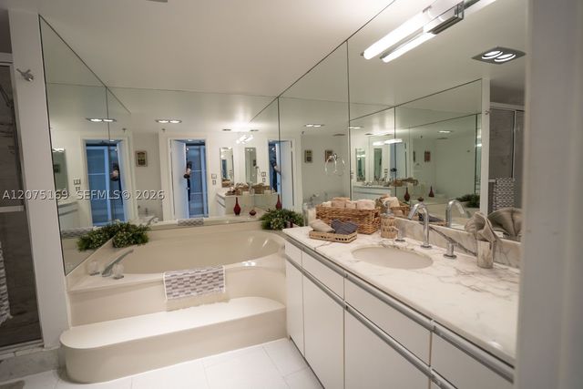 9 Island Ave 1806, Miami Beach, FL 33139
