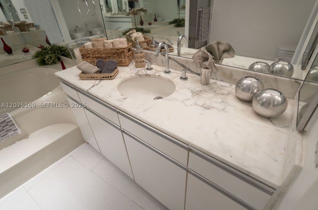 9 Island Ave 1806, Miami Beach, FL 33139