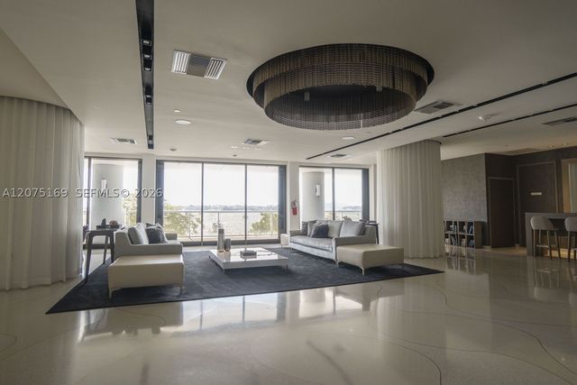 9 Island Ave 1806, Miami Beach, FL 33139