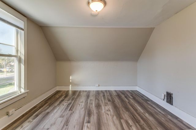 360 E Central Avenue, Delaware, OH 43015