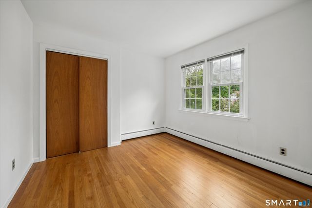 32 Hollow Wood Lane, Greenwich, CT 06831
