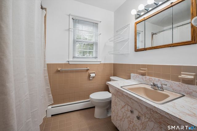 32 Hollow Wood Lane, Greenwich, CT 06831