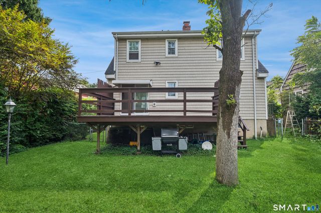 32 Hollow Wood Lane, Greenwich, CT 06831