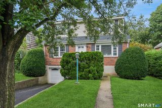 32 Hollow Wood Lane, Greenwich, CT 06831