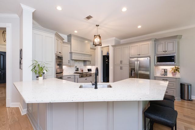 9 Farnham Loop, Little Rock, AR 72223