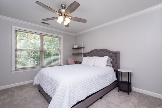 9 Farnham Loop, Little Rock, AR 72223
