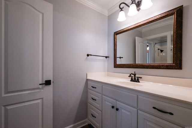 9 Farnham Loop, Little Rock, AR 72223