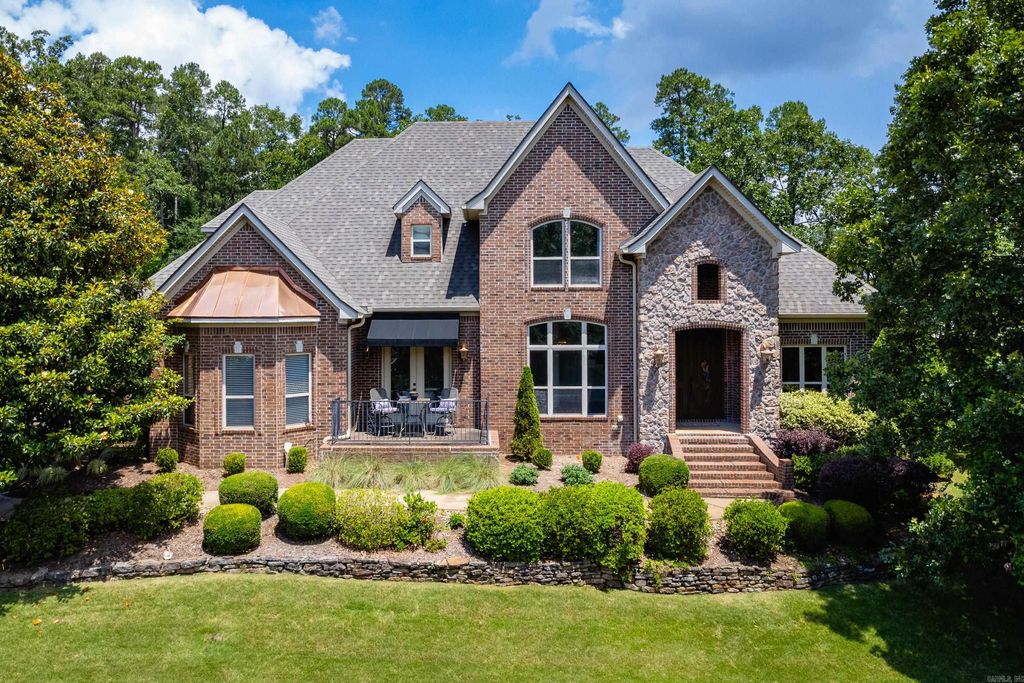 9 Farnham Loop, Little Rock, AR 72223
