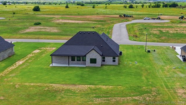 13733 N 58th East Avenue, Collinsville, OK 74021