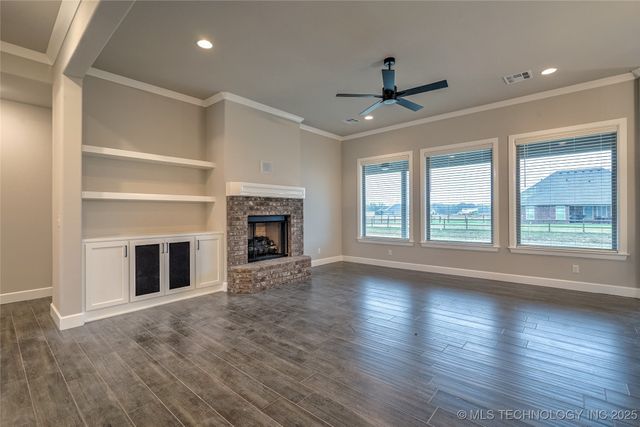 13733 N 58th East Avenue, Collinsville, OK 74021