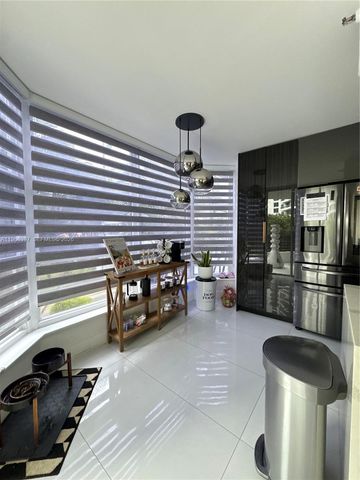 19195 Mystic Pointe Dr 205, Aventura, FL 33180