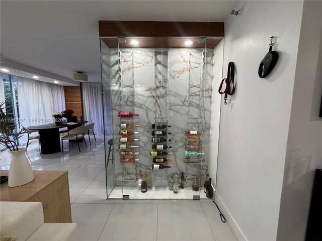 19195 Mystic Pointe Dr 205, Aventura, FL 33180