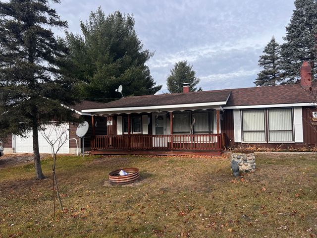 9213 Superior, St. Helen, MI 48656