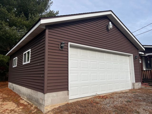 9213 Superior, St. Helen, MI 48656