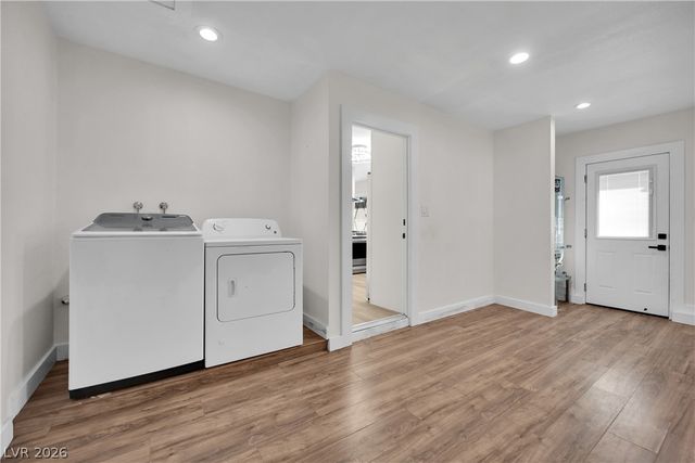 4518 El Canela Way, Las Vegas, NV 89121