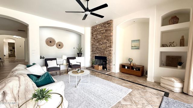 4258 E LOS ALTOS Road, Gilbert, AZ 85297