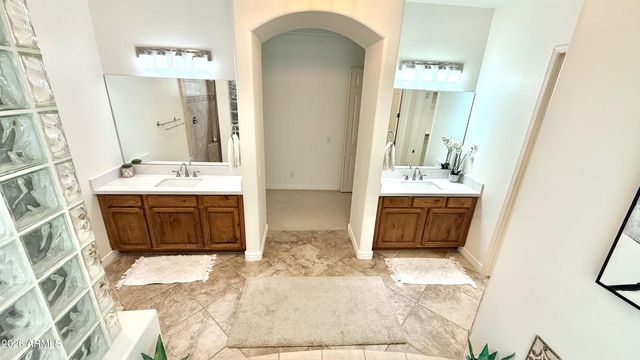 4258 E LOS ALTOS Road, Gilbert, AZ 85297