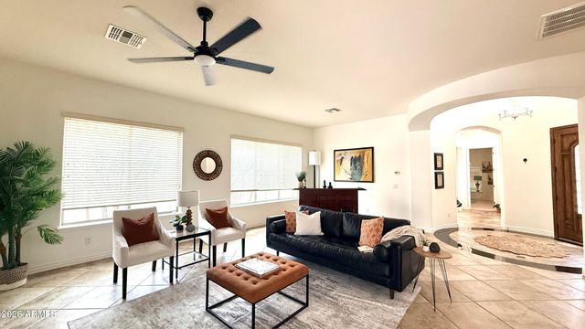 4258 E LOS ALTOS Road, Gilbert, AZ 85297