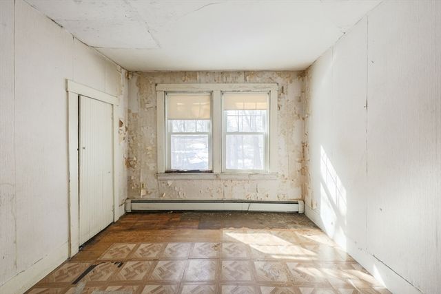 14 Leonard Ln, Holbrook, MA 02343