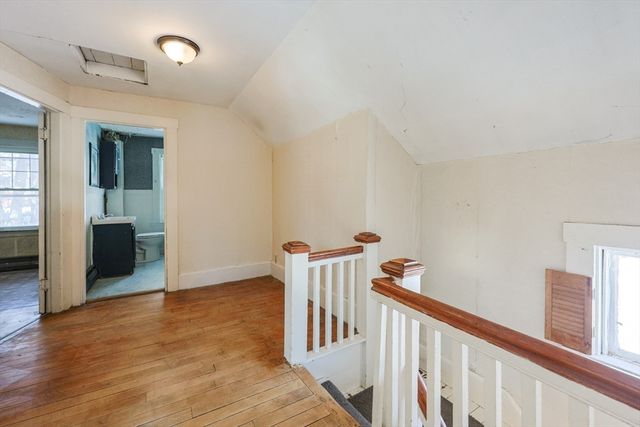 14 Leonard Ln, Holbrook, MA 02343