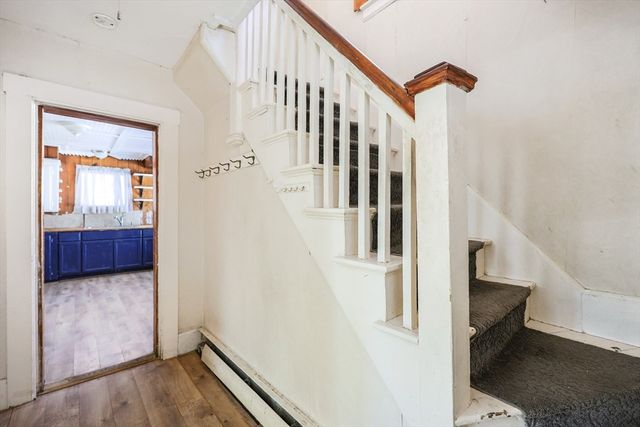 14 Leonard Ln, Holbrook, MA 02343