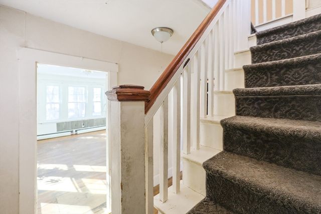 14 Leonard Ln, Holbrook, MA 02343