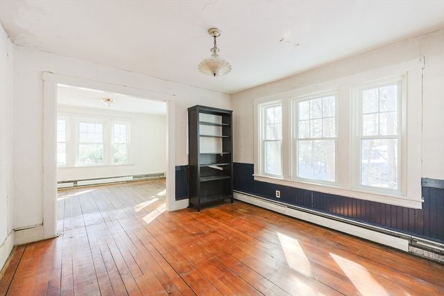 14 Leonard Ln, Holbrook, MA 02343