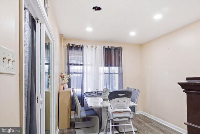 120 S 5TH AVE, Reading, PA 19611