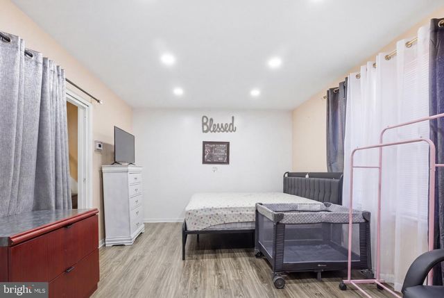120 S 5TH AVE, Reading, PA 19611