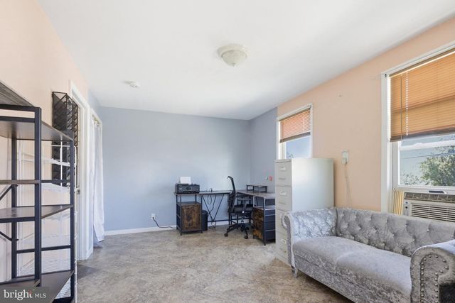 120 S 5TH AVE, Reading, PA 19611