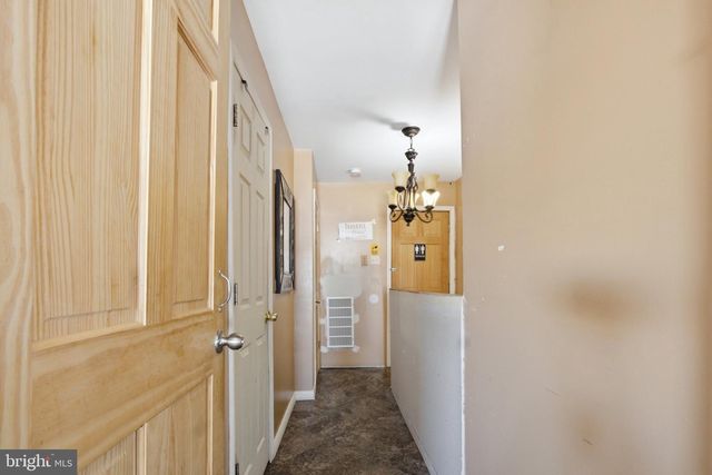 120 S 5TH AVE, Reading, PA 19611