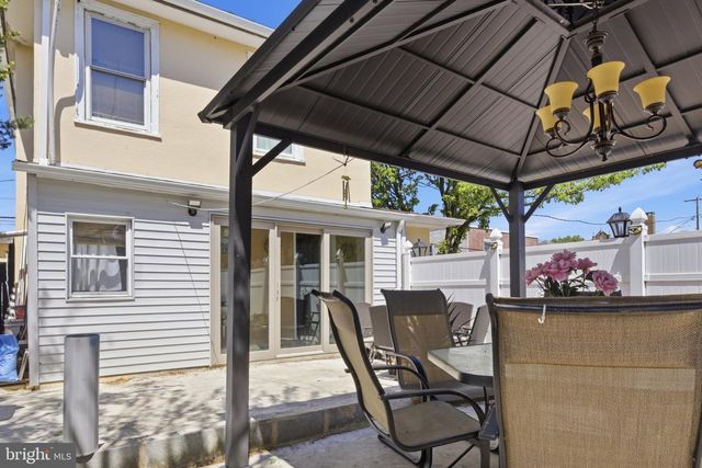 120 S 5TH AVE, Reading, PA 19611