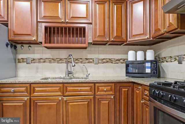 120 S 5TH AVE, Reading, PA 19611