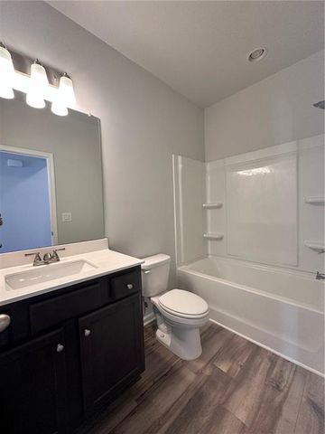 454 Sterling Creek Way, Loganville, GA 30052