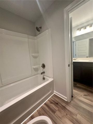 454 Sterling Creek Way, Loganville, GA 30052