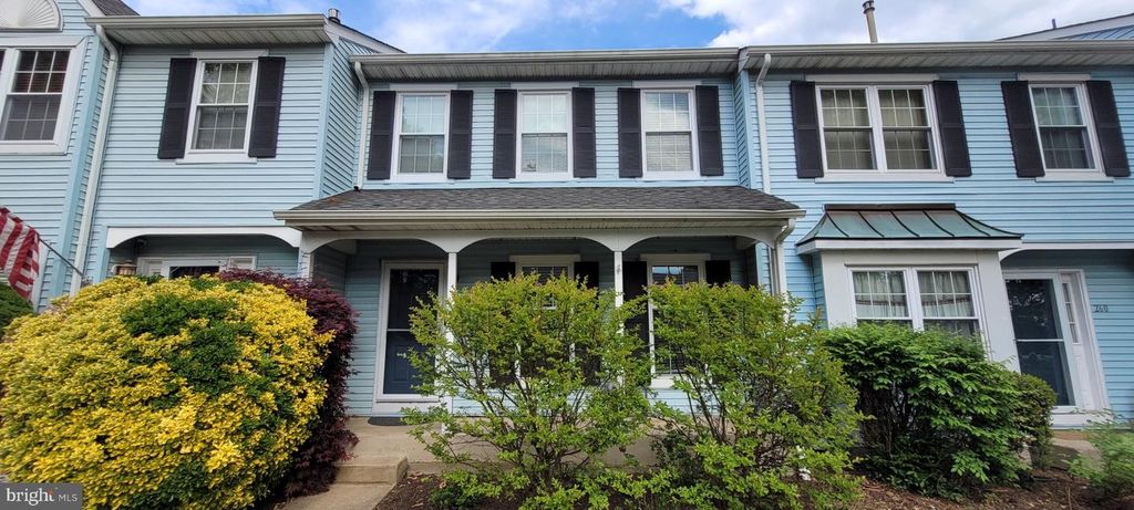 262 LIBERTY DR, Langhorne, PA 19047