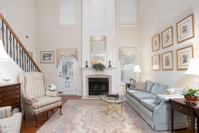 209 N Scotswood Boulevard, Hillsborough, NC 27278