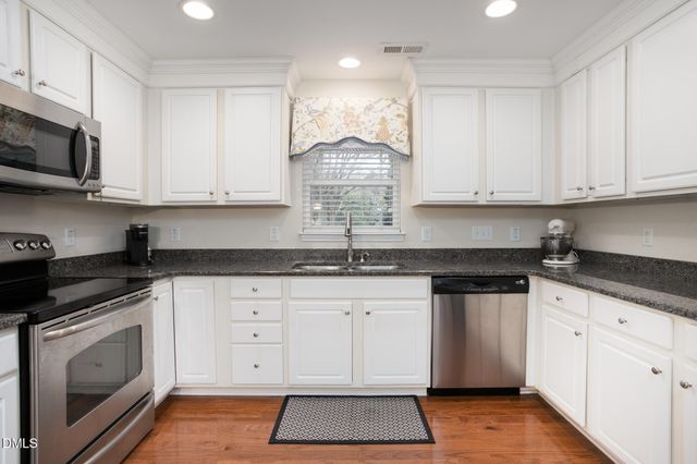 209 N Scotswood Boulevard, Hillsborough, NC 27278