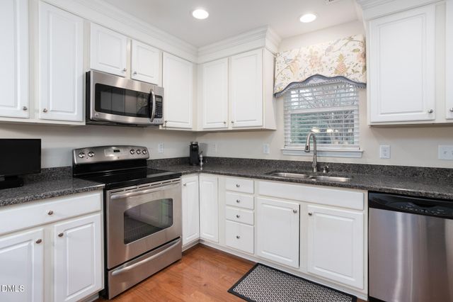 209 N Scotswood Boulevard, Hillsborough, NC 27278