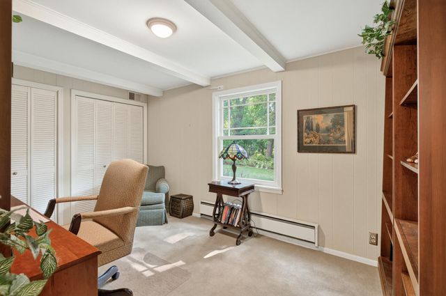 9923 Brookside Circle, Bloomington, MN 55431