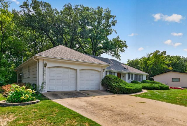 9923 Brookside Circle, Bloomington, MN 55431