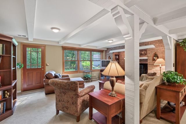9923 Brookside Circle, Bloomington, MN 55431