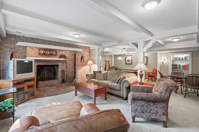 9923 Brookside Circle, Bloomington, MN 55431