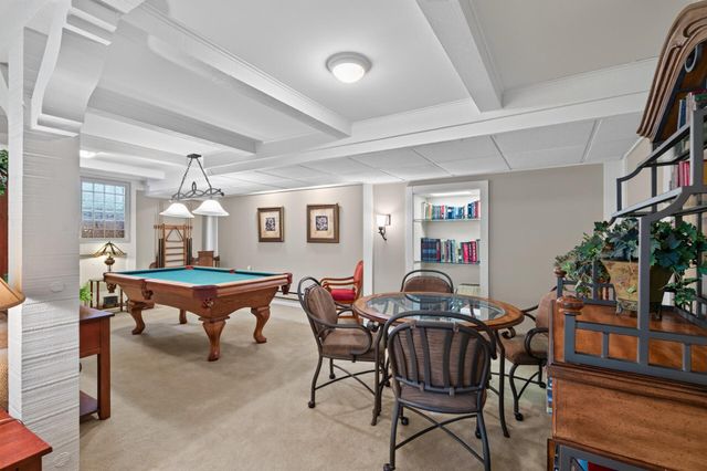 9923 Brookside Circle, Bloomington, MN 55431