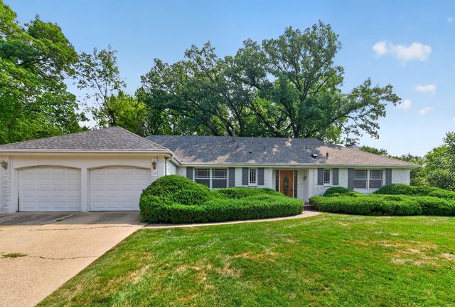 9923 Brookside Circle, Bloomington, MN 55431
