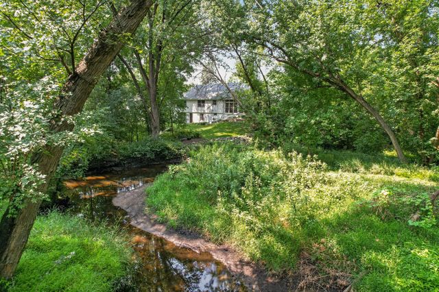9923 Brookside Circle, Bloomington, MN 55431