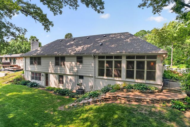 9923 Brookside Circle, Bloomington, MN 55431